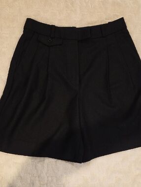 Banana Republic Black Tailored Bermuda Shorts | High Rise Trouser Style | Size 8